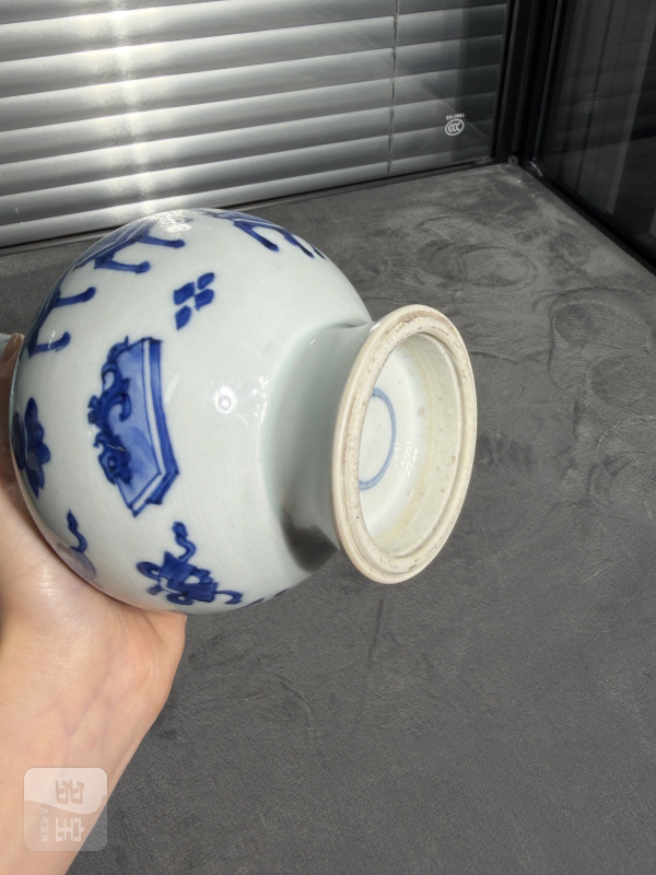清康熙青花博古纹瓶 - 图7